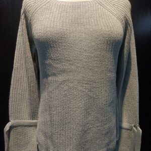 Trumpet sleeve Knit pullover