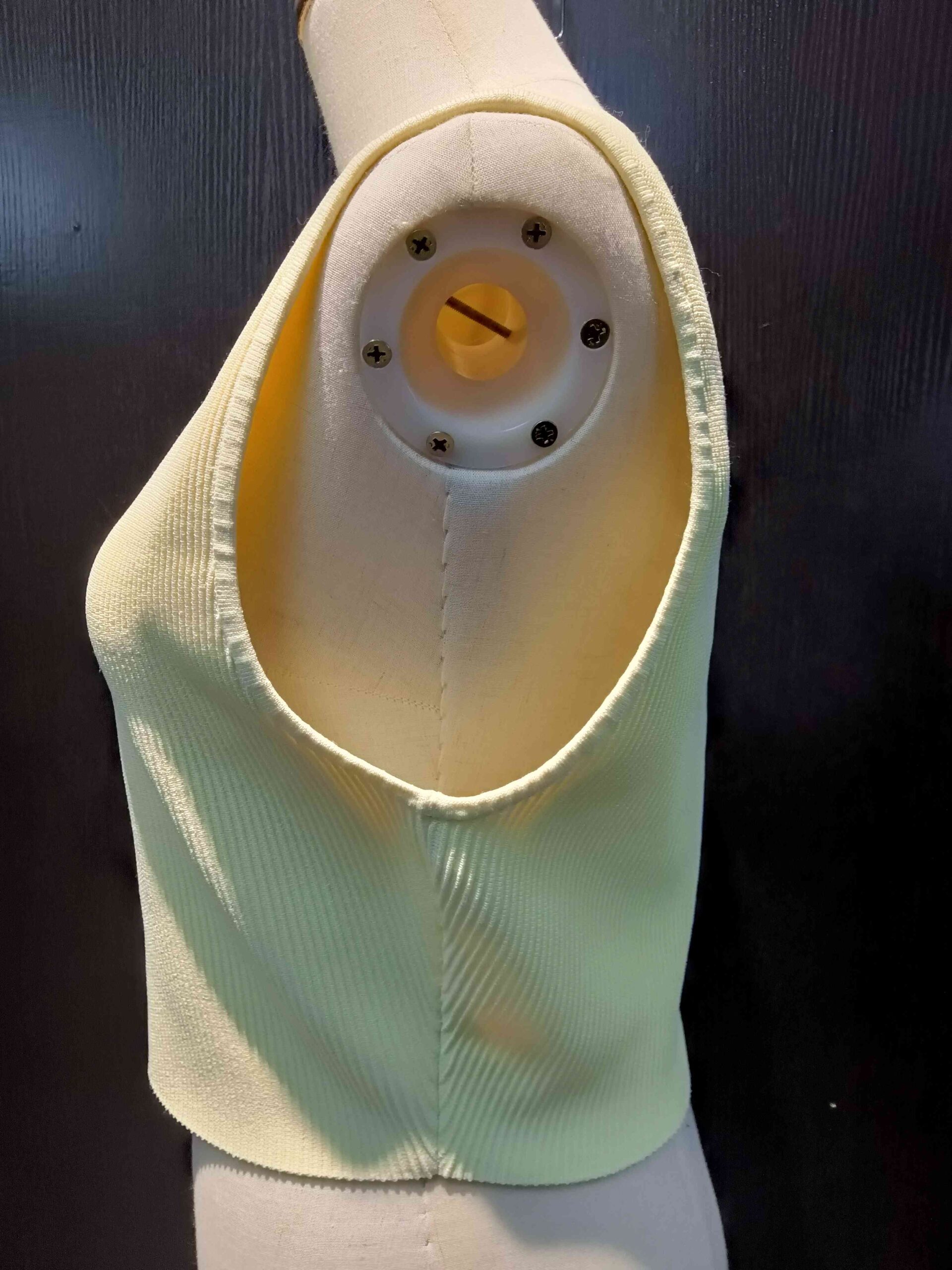 Buff Crew Neck Crop Tank Buff Crew Neck Crop Tank